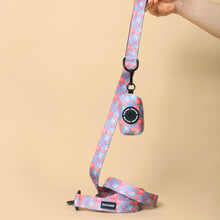 Load image into Gallery viewer, Frank Barker Pet Lead - Floral